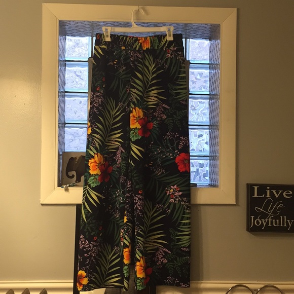 Hey! These are some pants I a few months ago - Picture 1 of 3